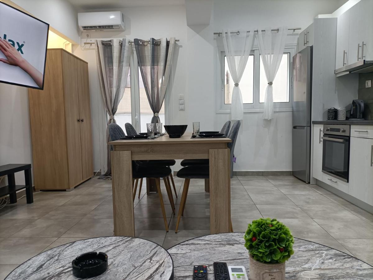 Travelers Tranquil & Chillout Apt Appartamento Atene Esterno foto