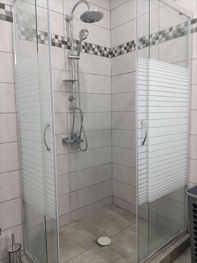 Travelers Tranquil & Chillout Apt Appartamento Atene Esterno foto