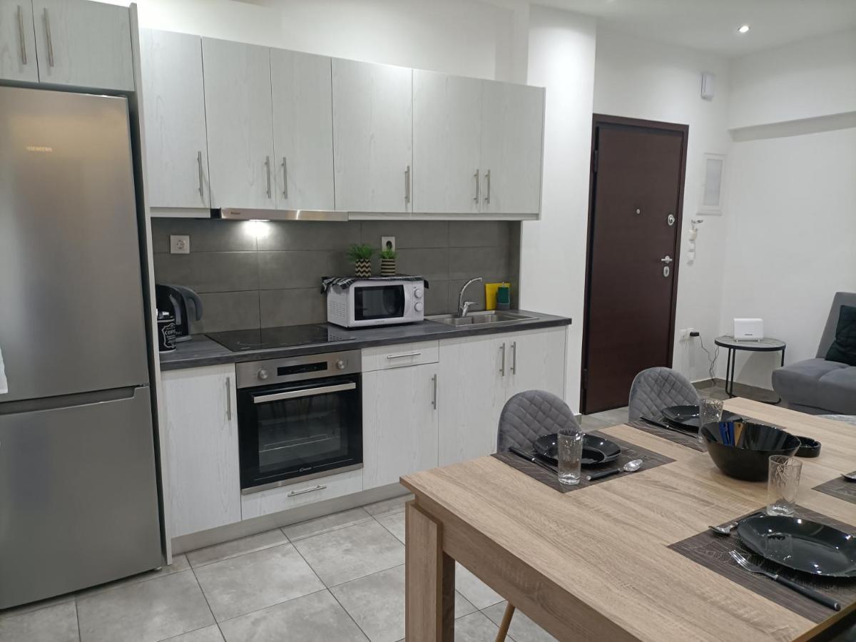 Travelers Tranquil & Chillout Apt Appartamento Atene Esterno foto
