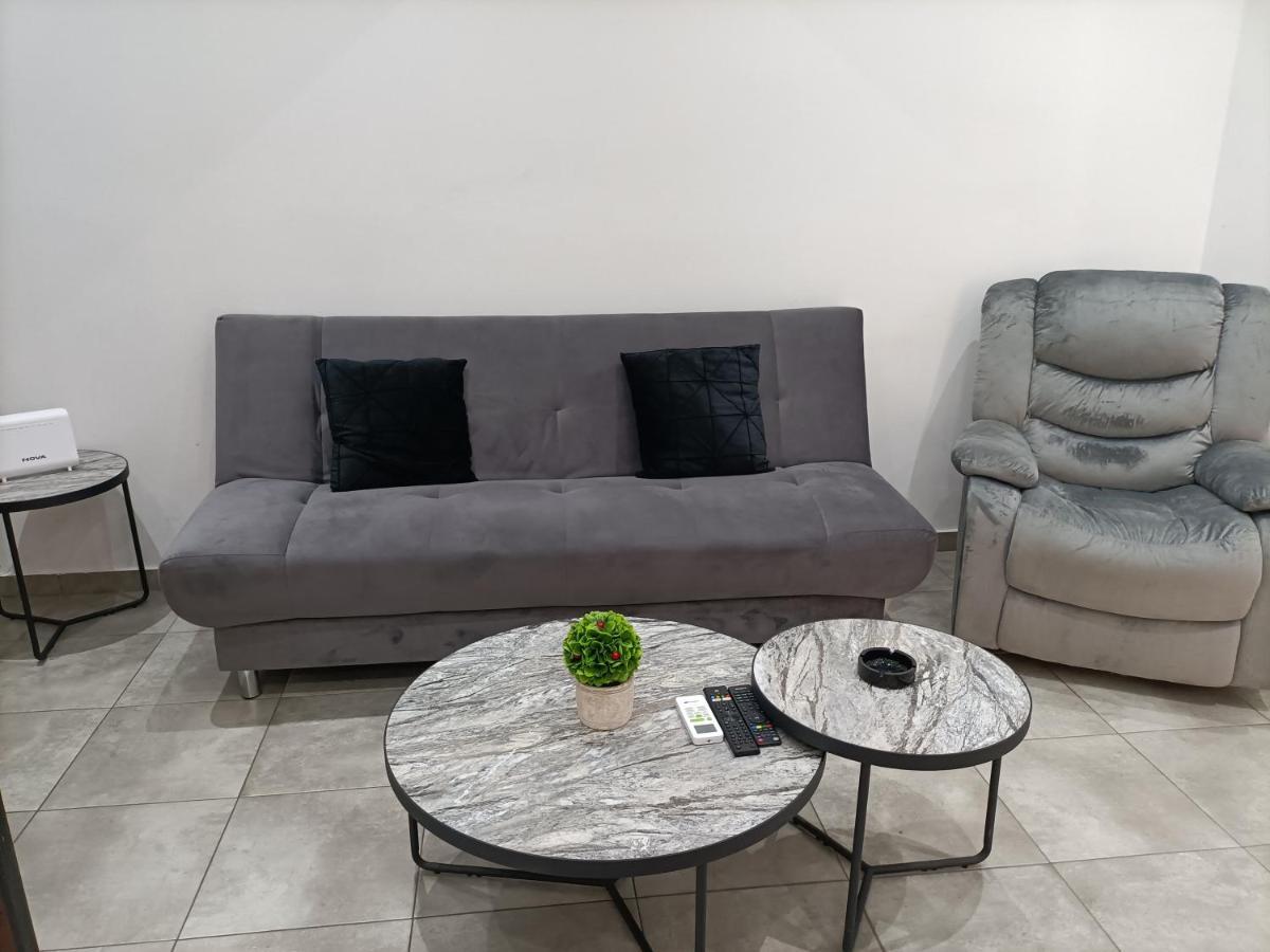Travelers Tranquil & Chillout Apt Appartamento Atene Esterno foto