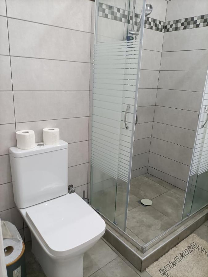 Travelers Tranquil & Chillout Apt Appartamento Atene Esterno foto