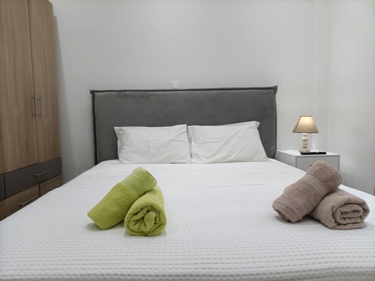 Travelers Tranquil & Chillout Apt Appartamento Atene Esterno foto